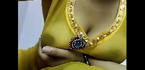  Hot indian girl showing boobs on cam watch full at - Xxxdesicam.com